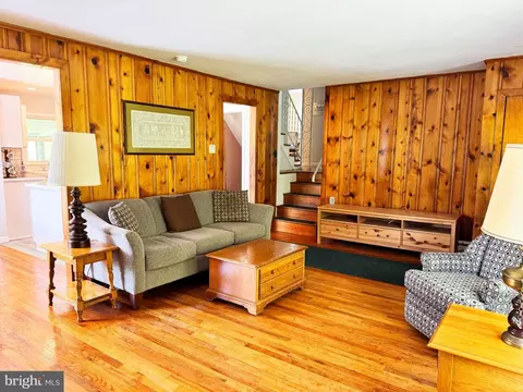Living - 4156 E Campbell Rd E, Pennsburg, PA 18073 photo 2 of 2