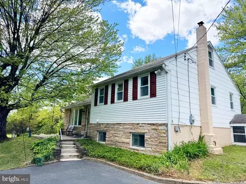 Exterior - 4156 E Campbell Rd E, Pennsburg, PA 18073 photo 3 of 7