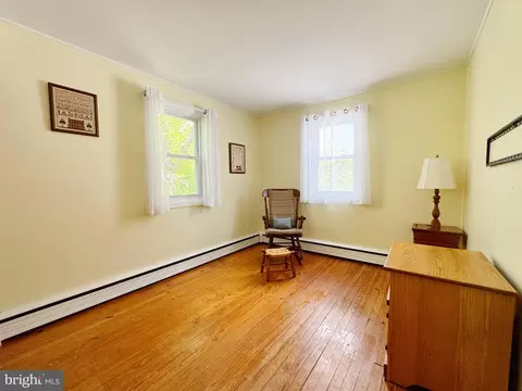 Bedroom - 4156 E Campbell Rd E, Pennsburg, PA 18073 photo 3 of 4