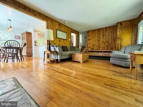 Living - 4156 E Campbell Rd E, Pennsburg, PA 18073 photo 1 of 2