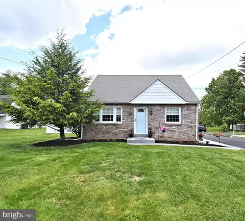 2108 N Line St, Lansdale, PA 19446