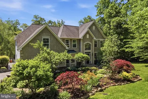210 Meng Rd, Schwenksville, PA 19473