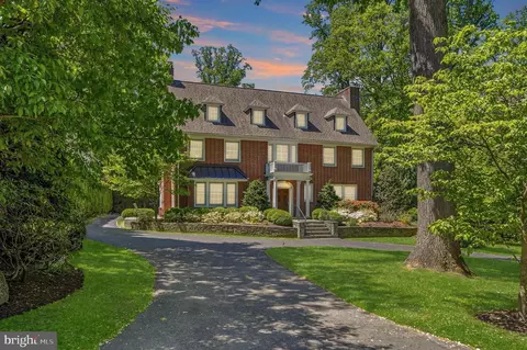 207 Curwen Rd, Bryn Mawr, PA 19010