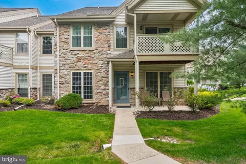 2009 Foxmeadow Dr, Royersford, PA 19468