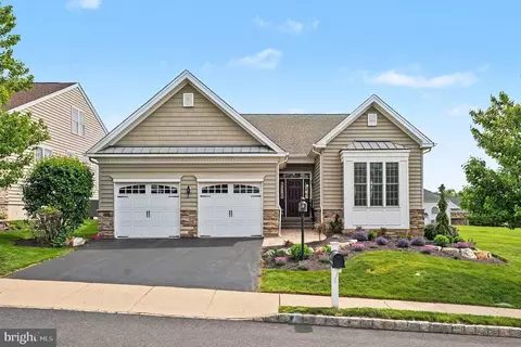 2237 Cooper Dr, Schwenksville, PA 19473