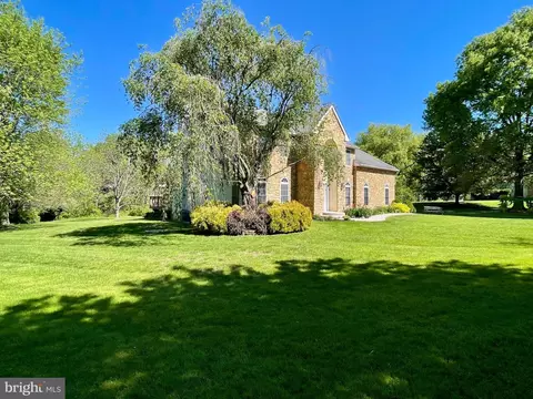 114 Memory Ln, Telford, PA 18969