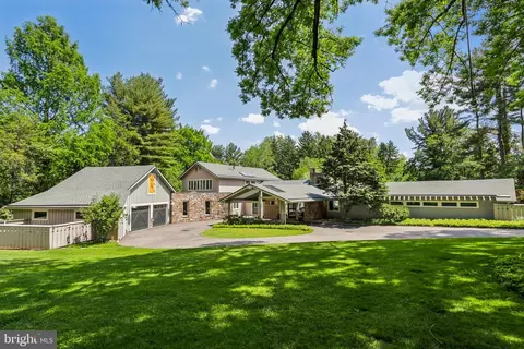 1673 Paper Mill Rd, Jenkintown, PA 19046