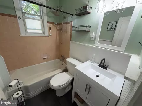 Bath - 6 James Rd, Hatboro, PA 19040 photo 1 of 1