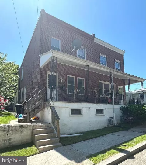 828 High St, Norristown, PA 19401