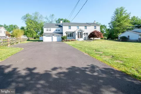 316 Babylon Rd, Horsham, PA 19044