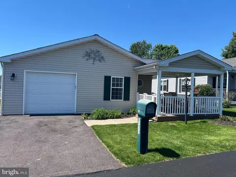 105 Lilac Pl, West Point, PA 19486