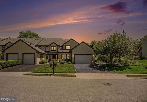 944 Hedgerow Ct, Blue Bell, PA 19422