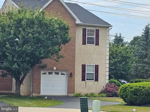 933 Schwendt Ln, Collegeville, PA 19426
