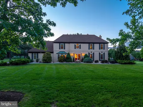 1321 Tanglewood Dr, Gwynedd, PA 19454