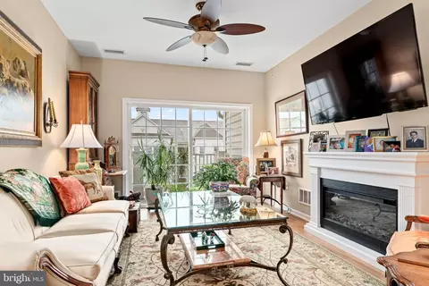 2406 Lilac Ct, Lansdale, PA 19446
