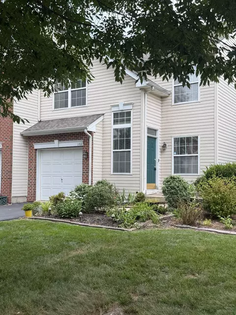 102 Hunt Clb, Collegeville, PA 19426