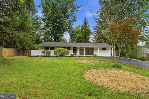 6326 Farmar Ln, Flourtown, PA 19031
