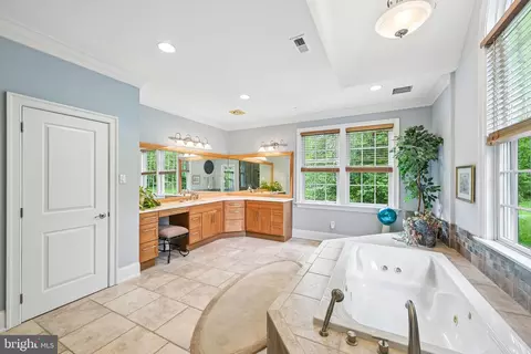 Bath - 378 S Warner Rd, Wayne, PA 19087 photo 2 of 8