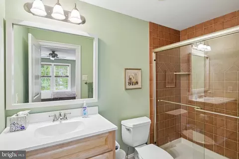 Bath - 378 S Warner Rd, Wayne, PA 19087 photo 5 of 8