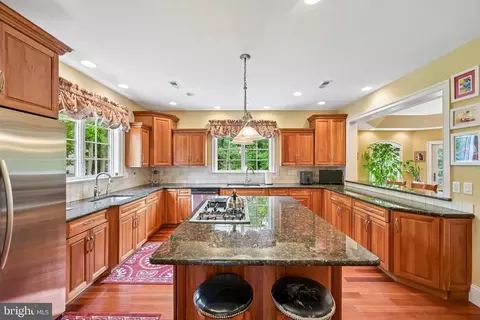 Kitchen - 378 S Warner Rd, Wayne, PA 19087 photo 5 of 5