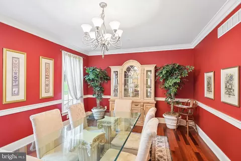 Dining - 378 S Warner Rd, Wayne, PA 19087 photo 3 of 9