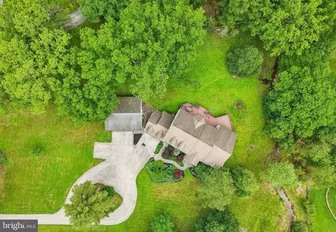 View/Area - 378 S Warner Rd, Wayne, PA 19087 photo 3 of 3