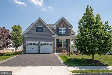 2250 Stockton Dr, Schwenksville, PA 19473