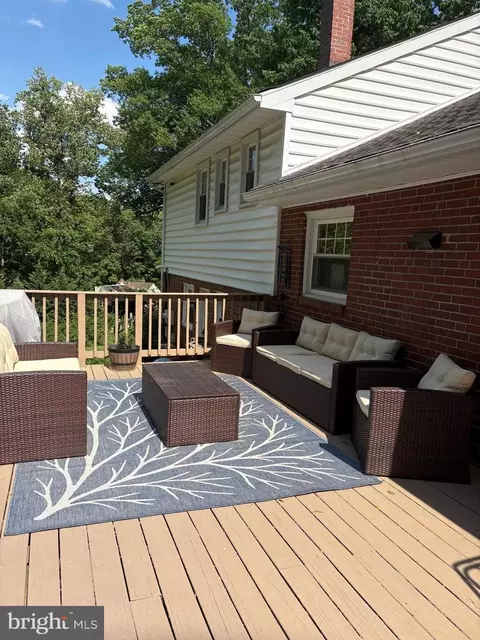 Exterior - 761 Red Oak Ter, Wayne, PA 19087 photo 2 of 5