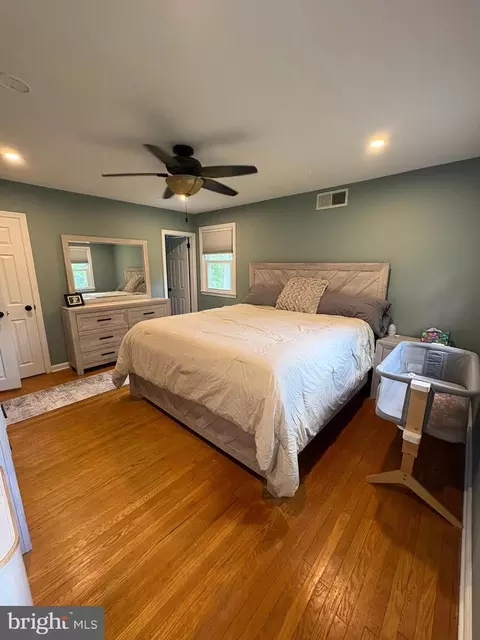 Bedroom - 761 Red Oak Ter, Wayne, PA 19087 photo 2 of 5