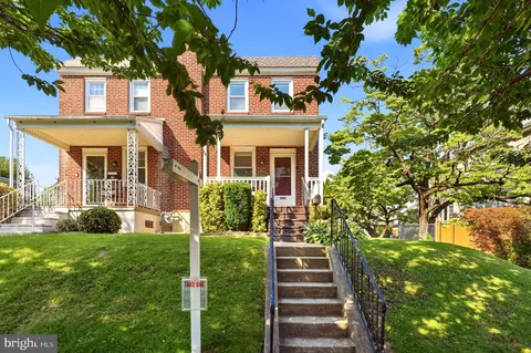 326 E 10th Ave, Conshohocken, PA 19428