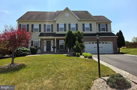 5 Camelot Way, Harleysville, PA 19438