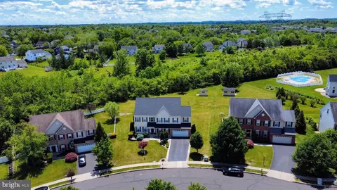 5 Camelot Way, Harleysville, PA 19438