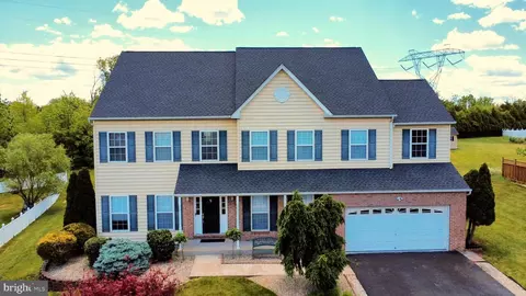5 Camelot Way, Harleysville, PA 19438