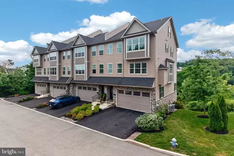 133 Moir Ave, Conshohocken, PA 19428
