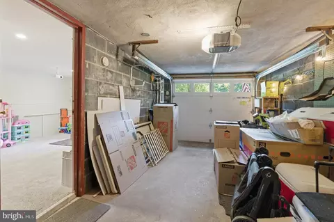 Entry Way - 582 Forest Rd, Wayne, PA 19087 photo 5 of 5