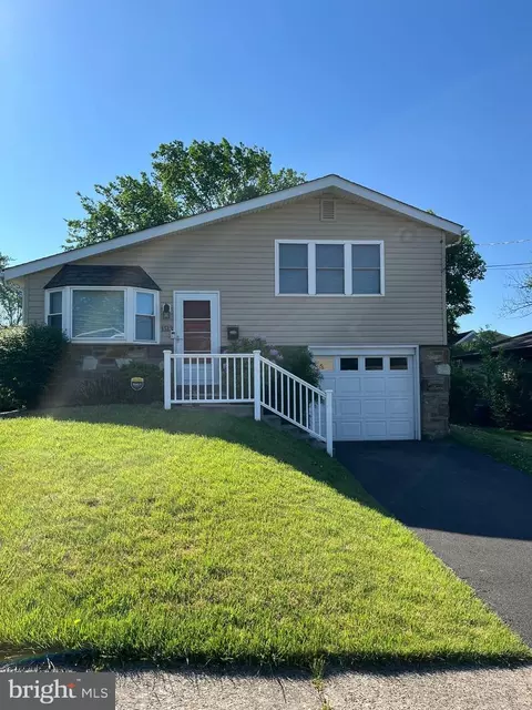 1513 Lindbergh Ave, Abington, PA 19001