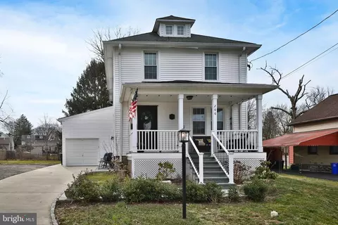 206 Wood St, Hatboro, PA 19040