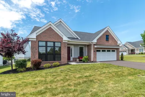 300 Dryden Rd E, Dresher, PA 19025