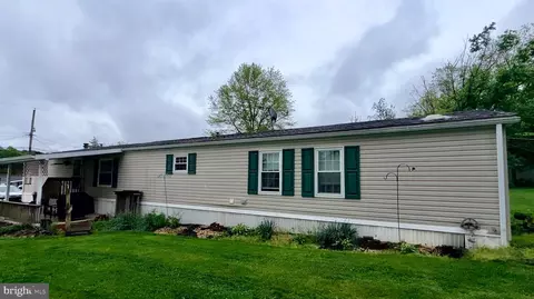570 L Layfield Rd #L, Perkiomenville, PA 18074