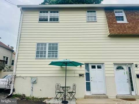 112 Byberry Rd #2-C, Hatboro, PA 19040