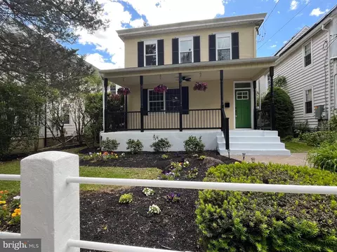 210 S Chestnut St, Ambler, PA 19002