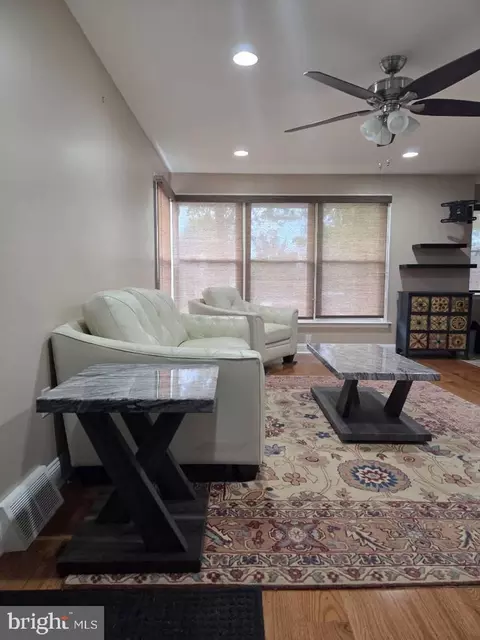 1413 Edgewood Ave, Abington, PA 19001