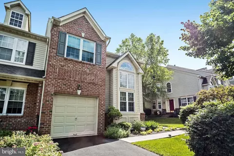 114 Williamsburg Way, Lansdale, PA 19446