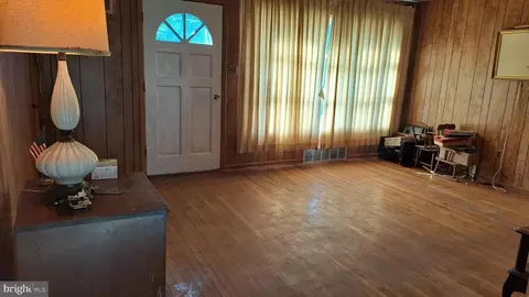 1214 Hall Ave, Abington, PA 19001