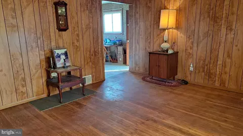 1214 Hall Ave, Abington, PA 19001