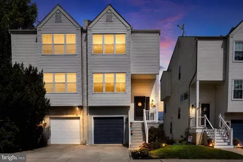 1102 Lenape Ln, Conshohocken, PA 19428