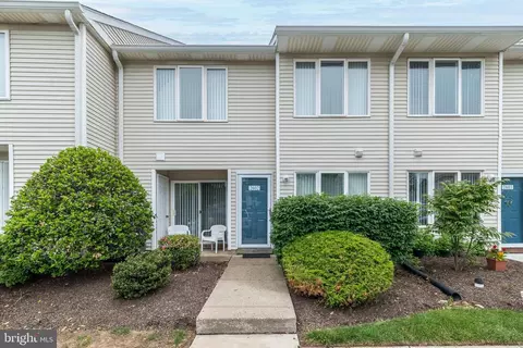 2602 Maryannes Ct #2602, North Wales, PA 19454