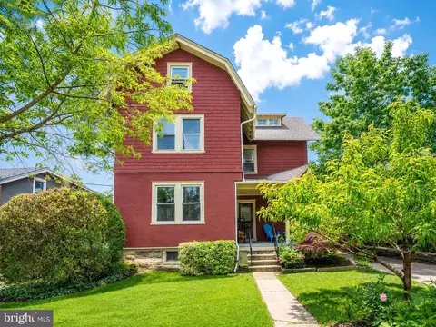 562 Barrett Ave, Haverford, PA 19041