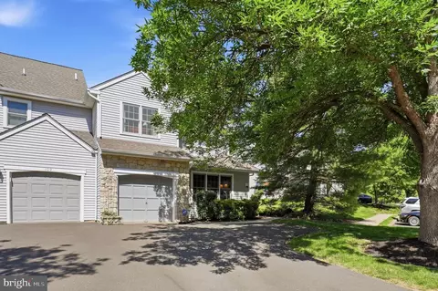 111 Blue Ribbon Dr, North Wales, PA 19454