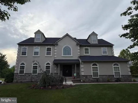 2051 Lockerbie Rd, Schwenksville, PA 19473